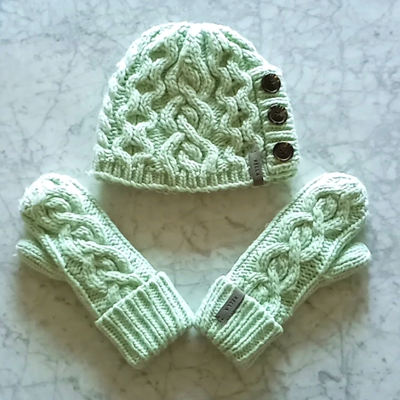 🌼 *Host Pick* Rella mint green hat + mitten set - Picture 2 of 7